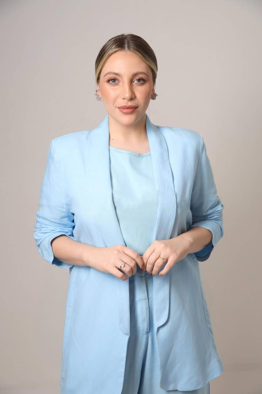 Foto da Dra. Larissa Andrade